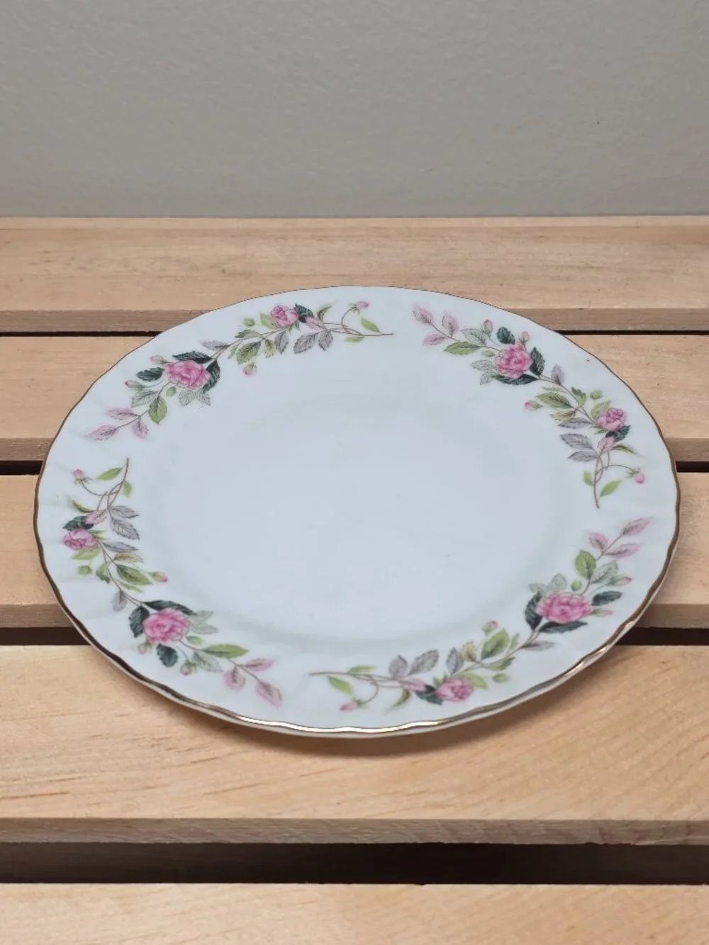Creative Regency Rose Vintage Japan Pink Floral Bread Dessert Plate 6.25